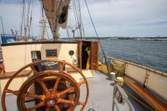Segelschiff-Segeltoern-Ostseee-Zuiderzee-An-Deck-Freie-Fahrt-voraus-scaled-1